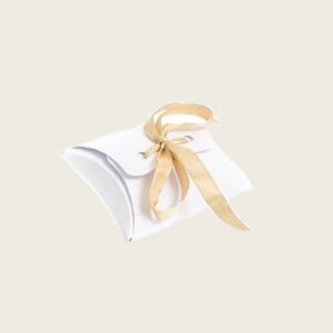 Beauty Home 10 ΧΑΡΤΙΝΑ ΛΕΥΚΑ ΚΟΥΤΑΚΙΑ ΜΕ ΣΑΤΕΝ ΚΟΡΔΕΛΑ 10×7,5×2,5cm