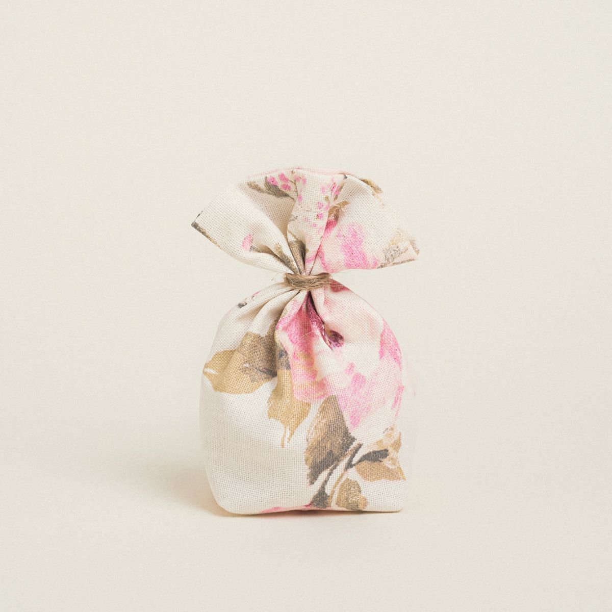 Beauty Home ΠΟΥΓΚΙ ΜΕ ΒΑΣΗ 8 x 12 cm ΚΛΑΣΙΚΟ ΦΛΟΡΑΛ ΕΚΡΟΥ Beauty Home ΠΟΥΓΚΙ ΜΕ ΒΑΣΗ 8 x 12 cm ΚΛΑΣΙΚΟ ΦΛΟΡΑΛ ΕΚΡΟΥ