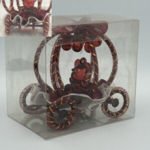 ΜΠΟΜΠΟΝΙΕΡΑ ΑΜΑΞΑ ΜΠΟΡΝΤΩ ΜΕ ΑΡΚΟΥΔΑΚΙ ΣΕ PVC ΚΟΥΤΙ 9Χ6Χ8