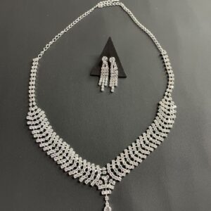 ΣΕΤ ΚΟΣΜΗΜΑΤΩΝ ΓΑΜΟΥ ΚΟΛΙΕ & ΣΚΟΥΛΑΡΙΚΙΑ ΜΕ ΣΤΡΑΣ