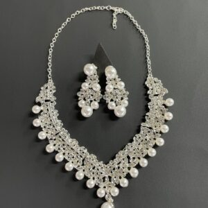 ΣΕΤ ΚΟΣΜΗΜΑΤΩΝ ΓΑΜΟΥ ΚΟΛΙΕ ΚΑΙ ΣΚΟΥΛΑΡΙΚΙΑ ΜΕ ΠΕΡΛΕΣ & ΣΤΡΑΣ