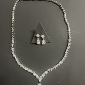 ΝΥΦΙΚΟ ΣΕΤ ΚΟΣΜΗΜΑΤΩΝ ΚΟΛΙΕ ΚΑΙ ΣΚΟΥΛΑΡΙΚΙΑ ΜΕ ΣΤΡΑΣ