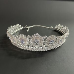 ΝΥΦΙΚΟ ΚΟΣΜΗΜΑ ΜΑΛΛΙΩΝ ΚΟΡΩΝΑ ΜΕ ΣΤΡΑΣ